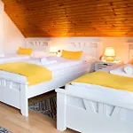 بيت للعطل Private Riverside House On The River With Private