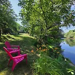 بيت للعطل Private Riverside House On The River With Private