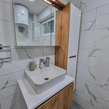 Private Riverside House On The Una River With Private Beach