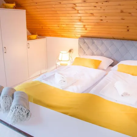 Private Riverside House On The Una River With Private Beach