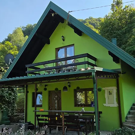 Prázdninový dům Private Riverside House On The River With Private Kulen Vakuf