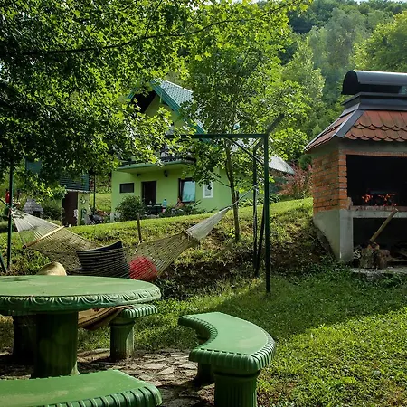 Private Riverside House On The Una River With Private Beach *