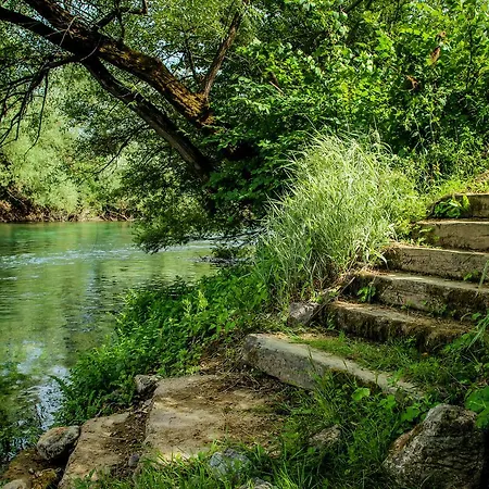 Tatil Evi Private Riverside House On The Una River With Private Beach Kulen Vakuf